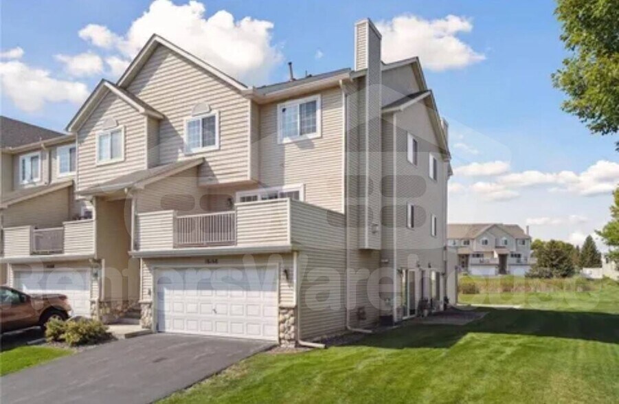 Building Photo - 16168 70th Pl N