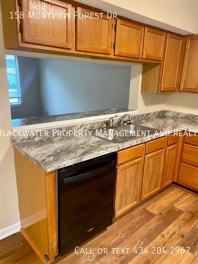 Building Photo - 158 Montview Forest Dr