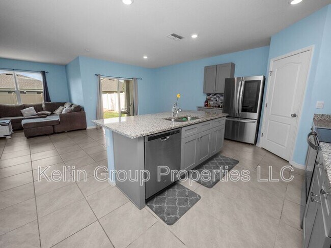 Building Photo - 972 Serchio St
