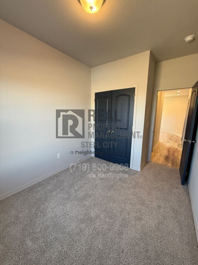 Building Photo - 278 W Harmony Dr