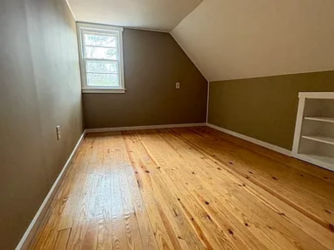 Building Photo - Charming Barnegat Retreat – Cozy 3-Bed Hom...