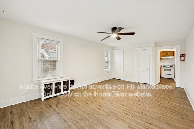 Building Photo - 289 Hilton Ave