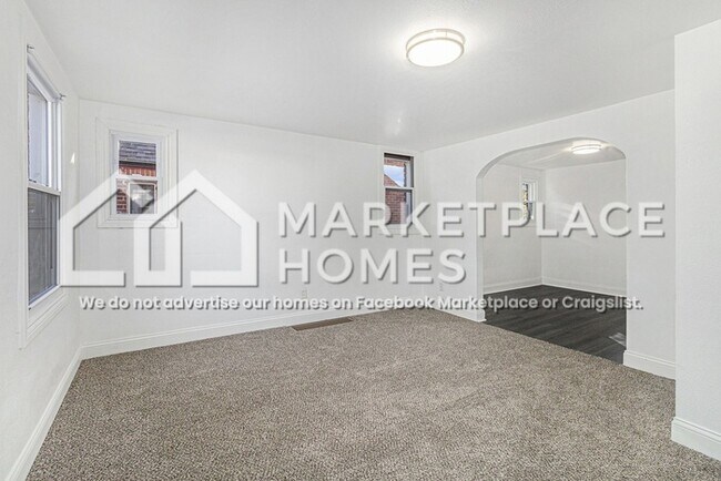 Building Photo - 15033 Hartwell St