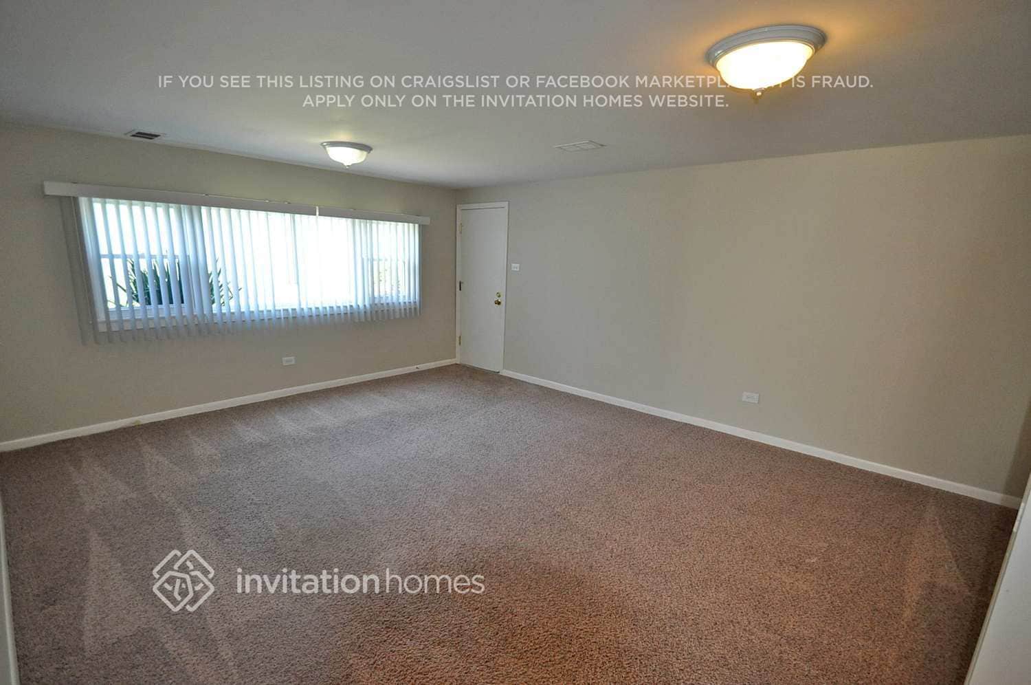 Building Photo - 7653 W 105th St