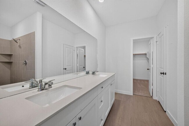 Building Photo - 328 Rockies Rd