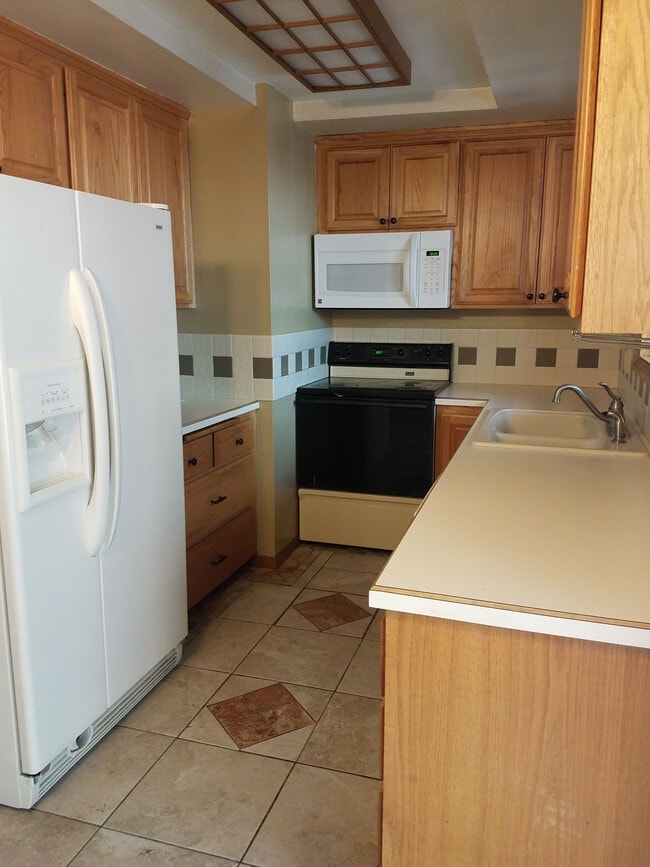 Building Photo - 4328 Gary St