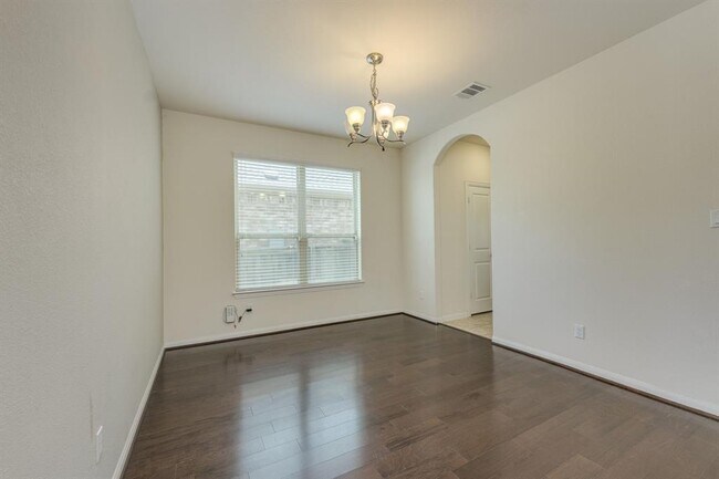 Building Photo - 2920 Rabbit Creek Dr