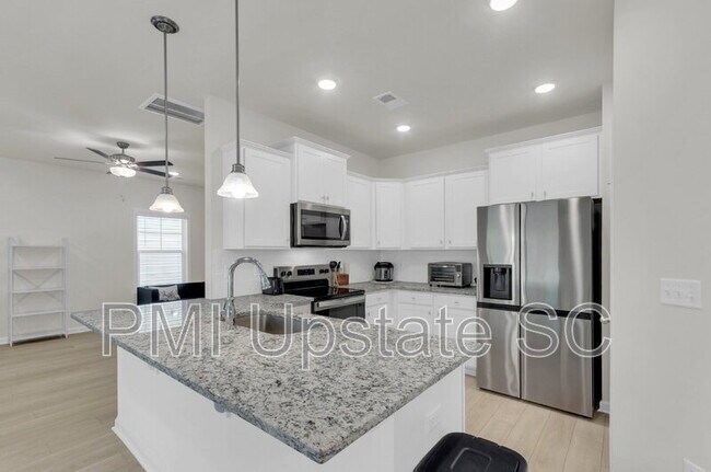 Building Photo - 1110 Silverbend Trl