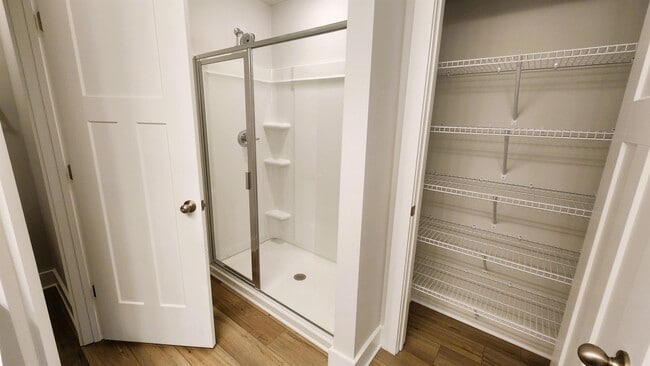 Building Photo - 132 Marston Ln