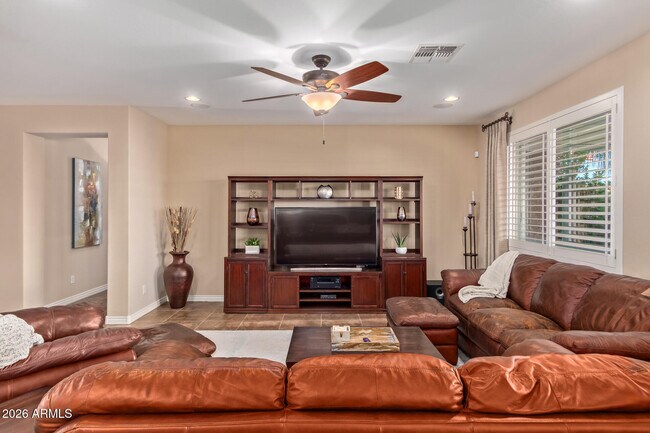 Building Photo - 16367 N 183rd Dr