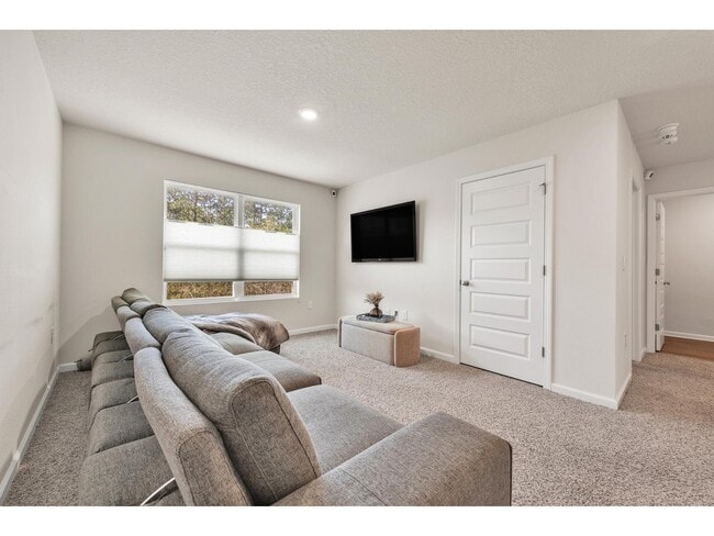 Building Photo - 6726 Sarah Ann Way