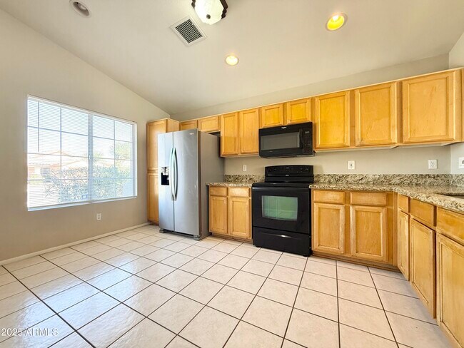 Building Photo - 10527 W Windsor Blvd