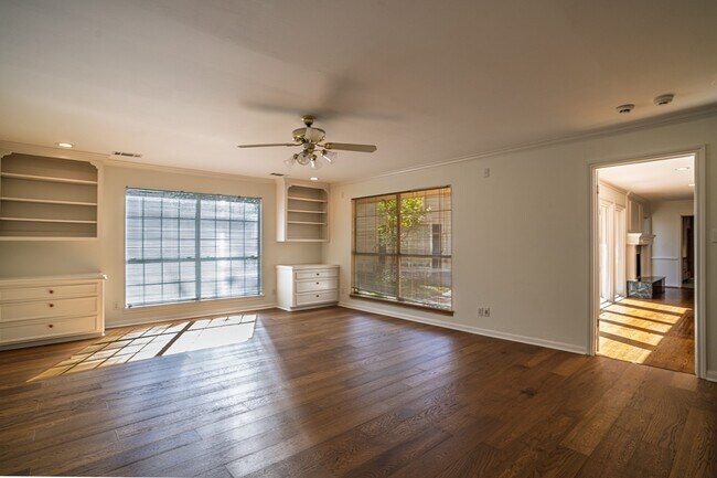 Building Photo - 12127 Tara Dr