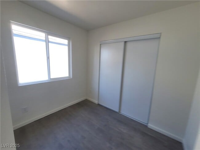 Building Photo - 7324 Empress Dr