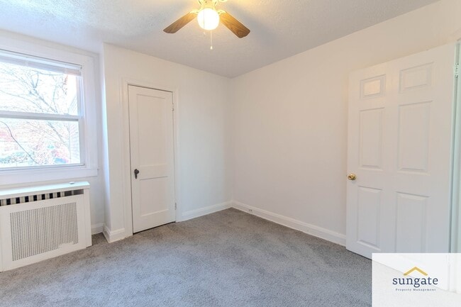 Building Photo - 2018 Griffis Ave