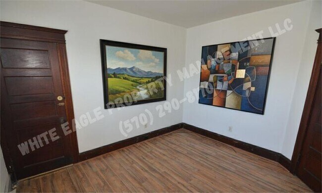 Building Photo - 1508 E Gibson St