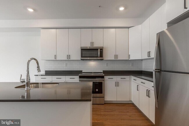 Building Photo - 1519 Ridge Ave