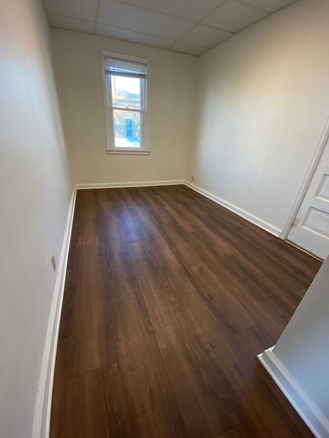 Building Photo - 1511 Oregon St