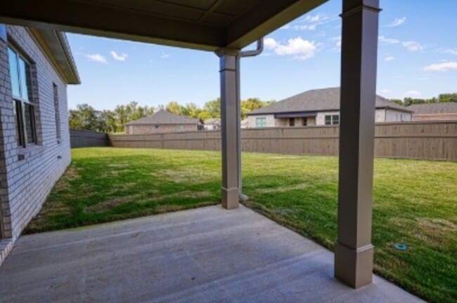 Building Photo - 110 Clift Crk Dr