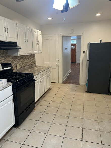 Primary Photo - 4408 E Wingohocking St