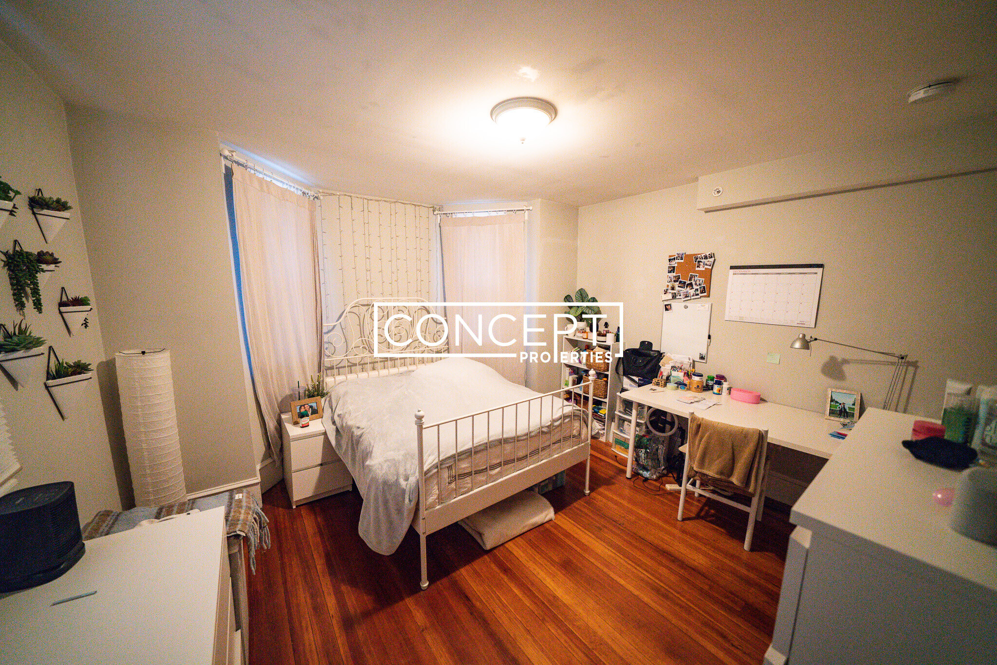 Building Photo - 820 Parker St