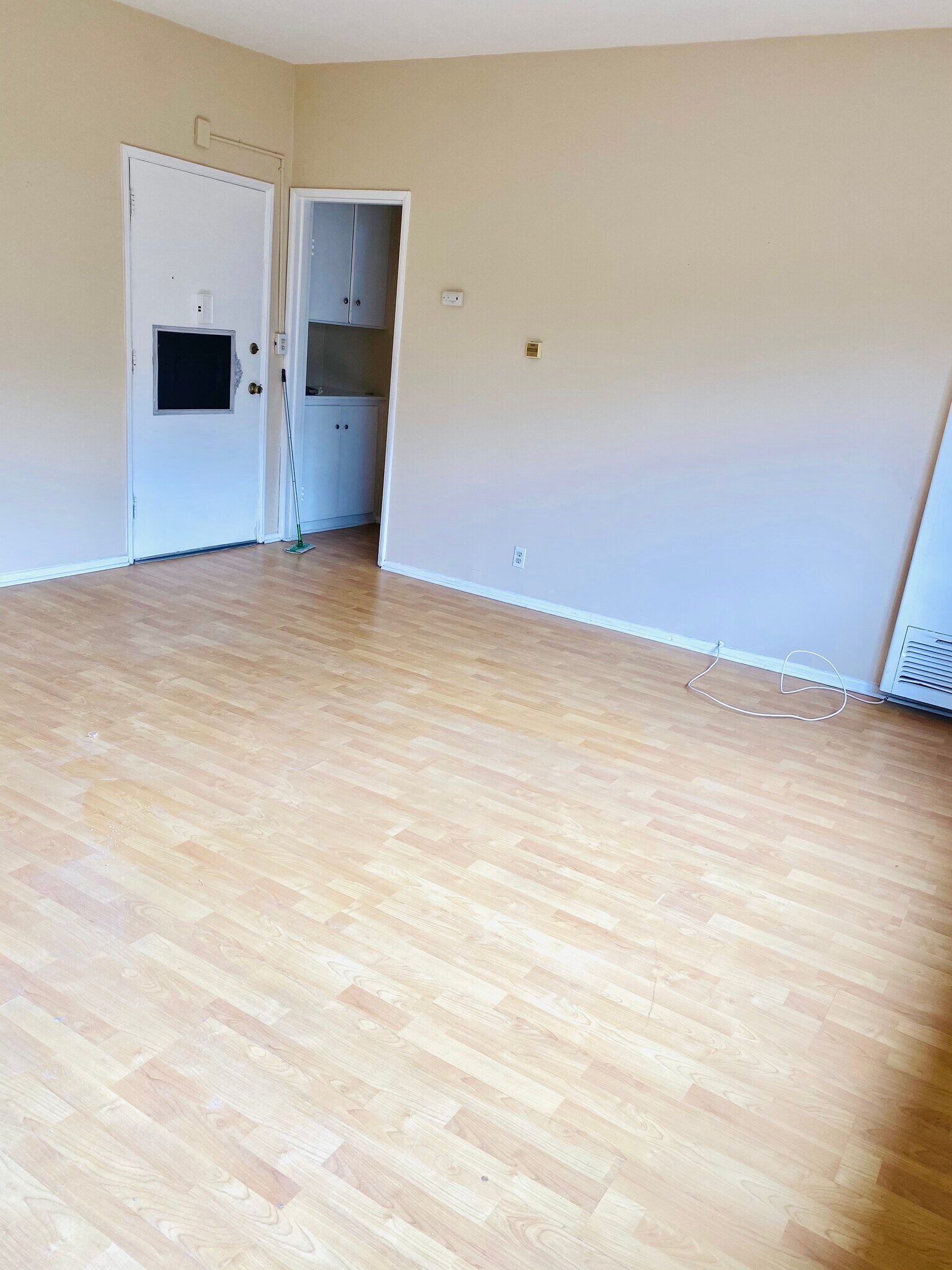 Building Photo - 3232 Estara Ave