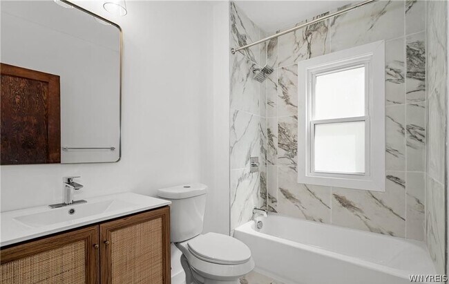 Building Photo - 33 Harding Rd