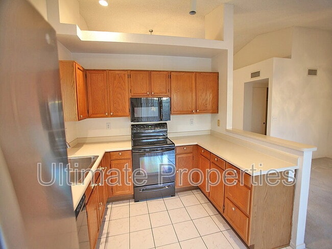 Building Photo - 10345 N 62nd Ave