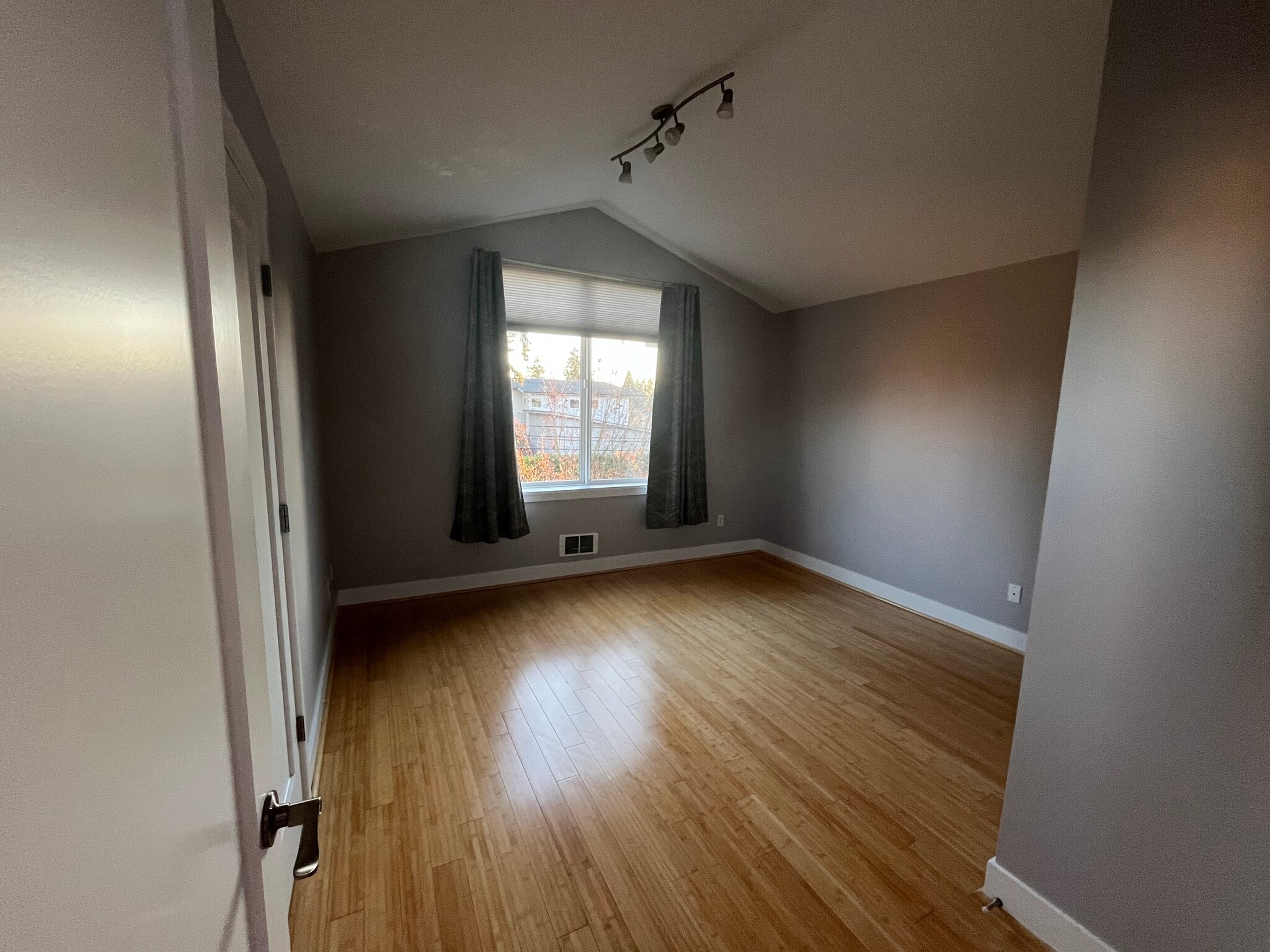 Third Floor . Primary bedroom - 488 N 130th St
