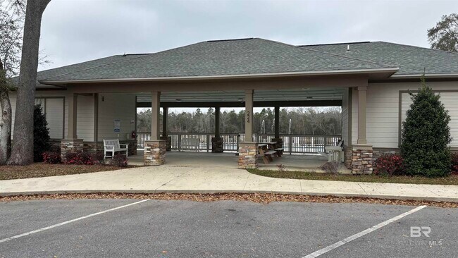 Building Photo - 452 Parkerman Ave