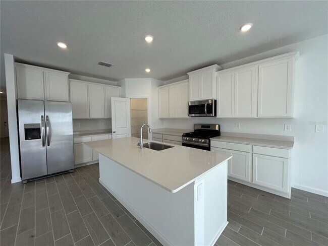 Building Photo - 12419 NW 139th Dr