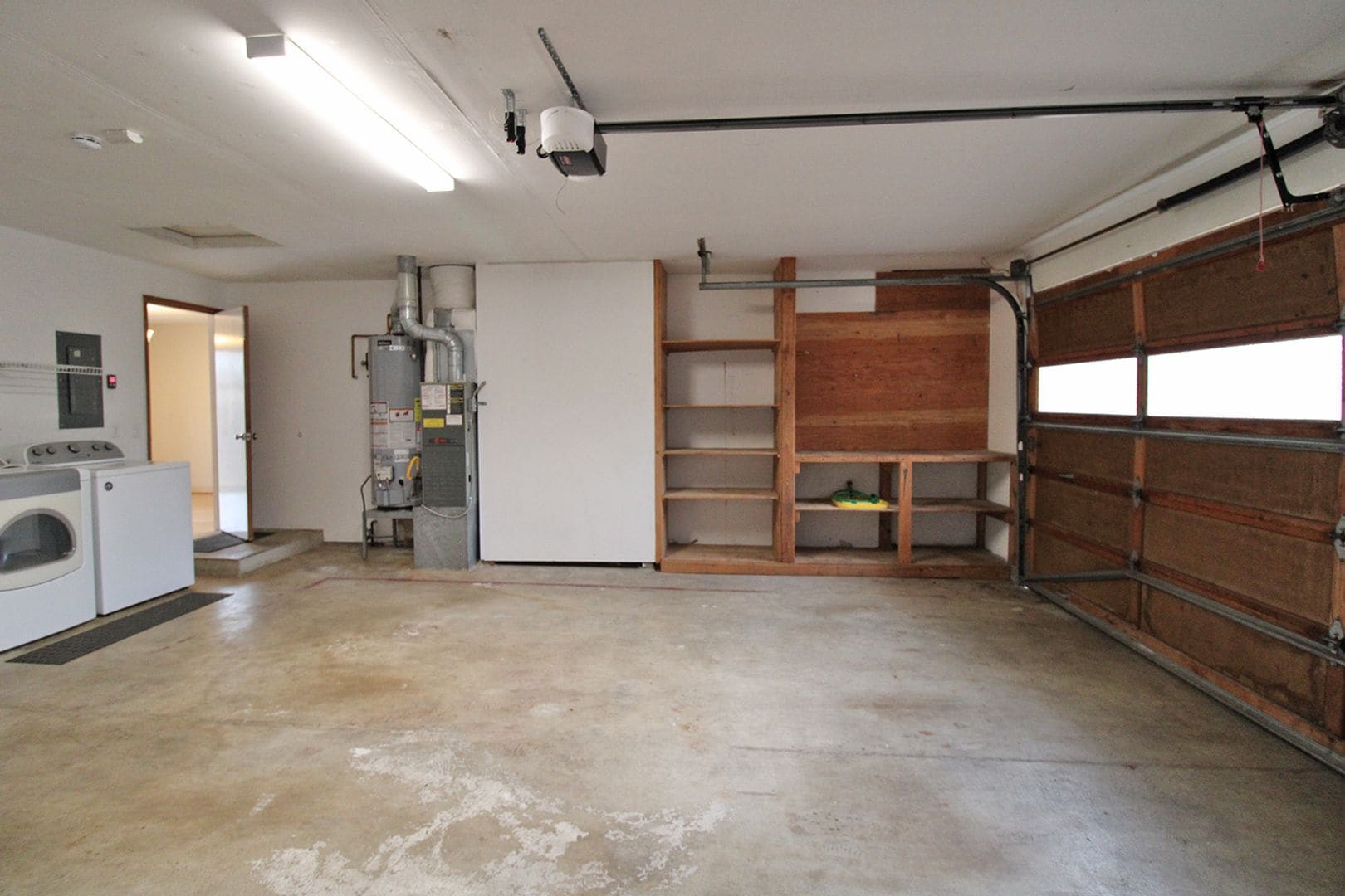 Building Photo - 6636 SE Reedway St