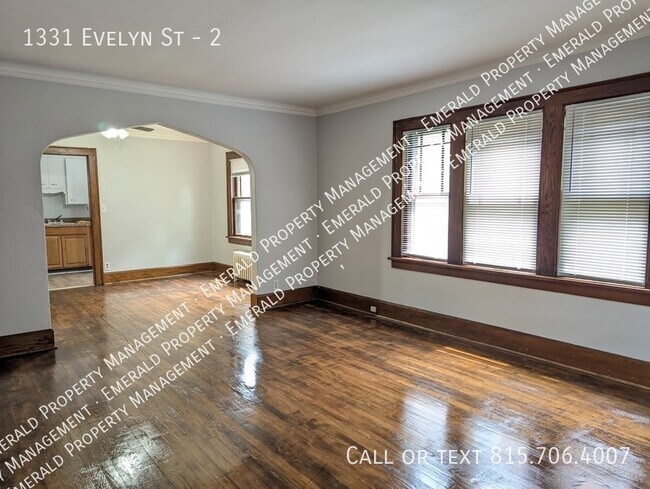 Building Photo - 1331 Evelyn St