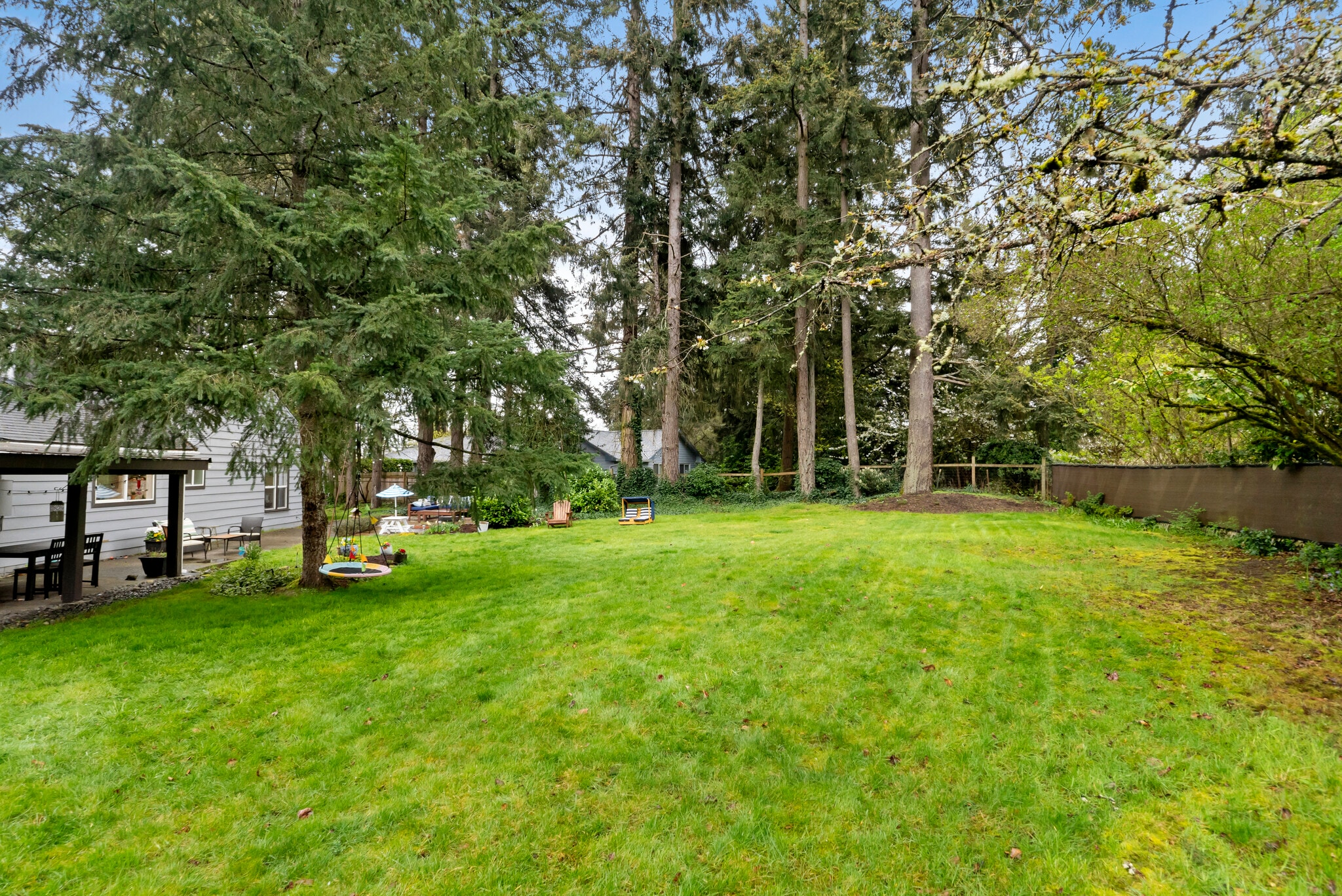 Building Photo - 5824 Hillcrest Dr SW