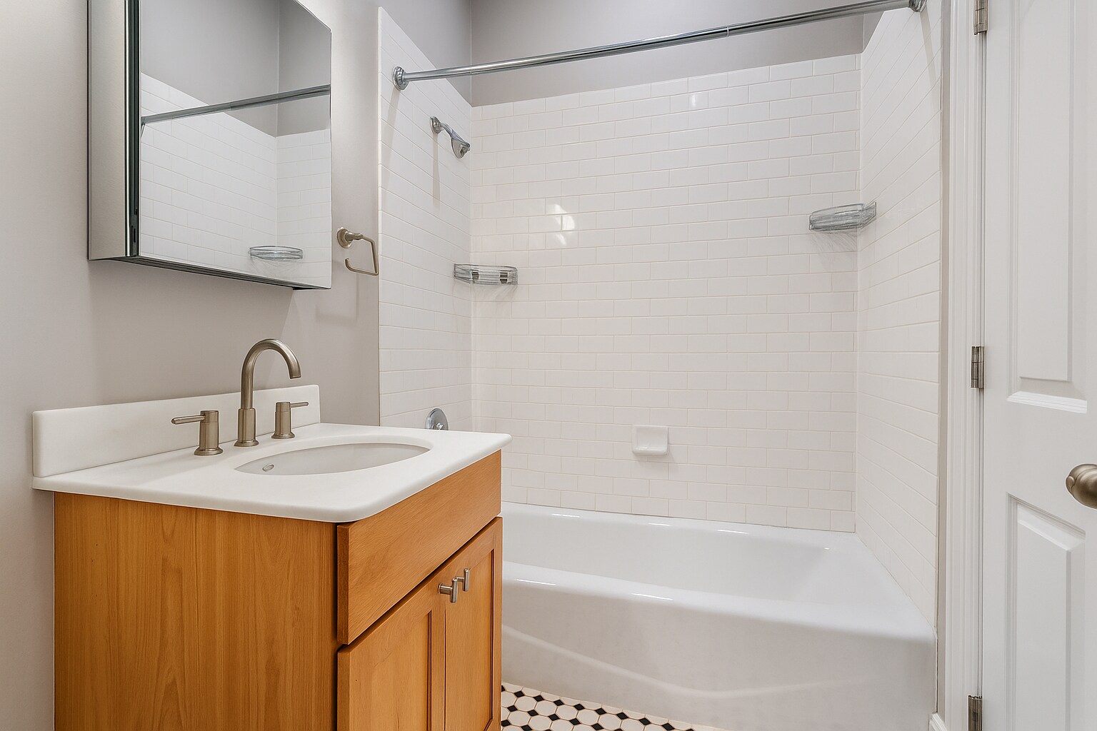 Building Photo - 246 E 58th St