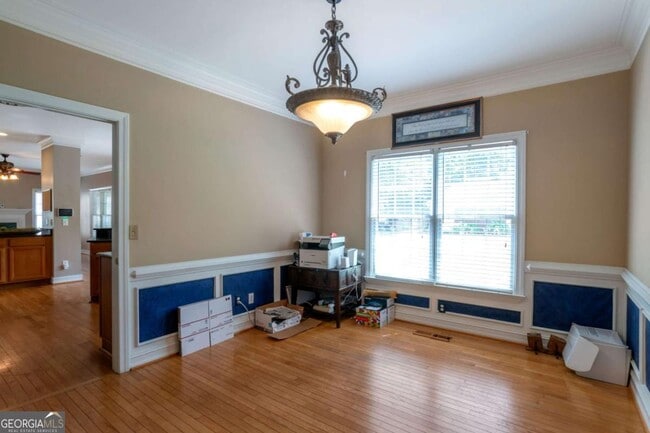 Building Photo - 4000 Hogans Mill Ln