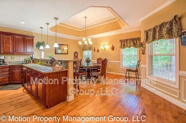Building Photo - 682 E Mourning Dove Ct