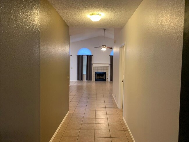 Building Photo - 17130 Copperhead Dr