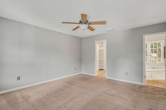 Building Photo - Beautiful 2-Story Home with Florida Room, ...