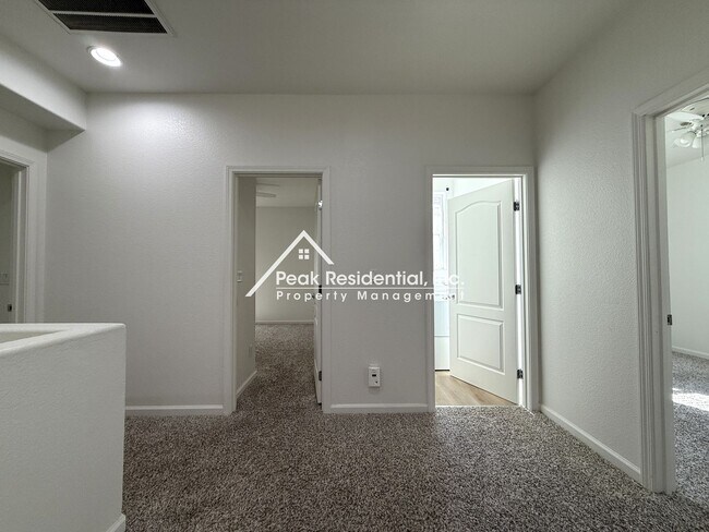 Building Photo - A Beautiful 3bd/2.5ba North Natomas Home with 2-Car Garage!