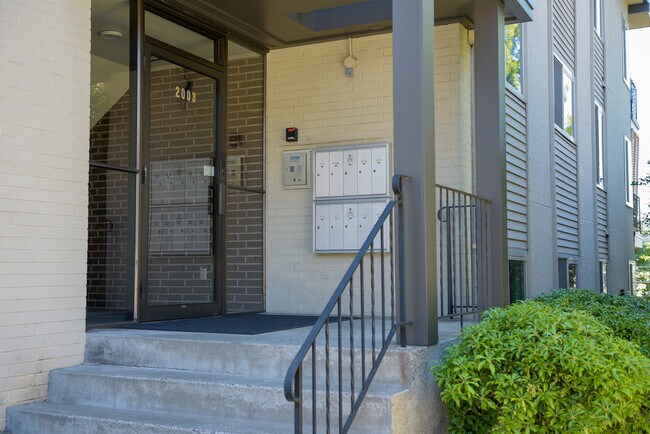 Building entrance with intercom access - 2003 Franklin Ave E