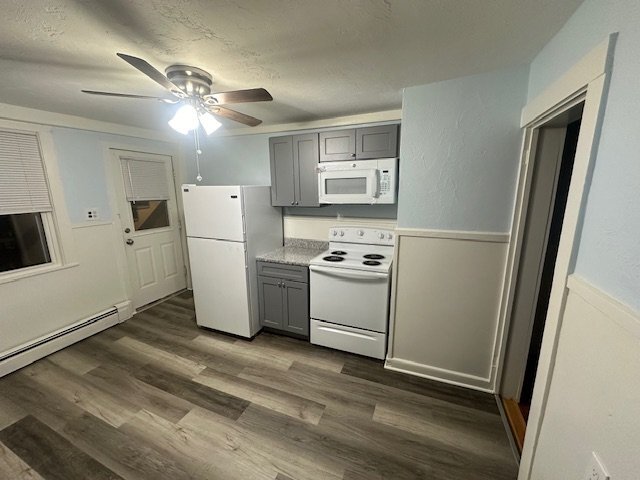 Building Photo - 4 Church St