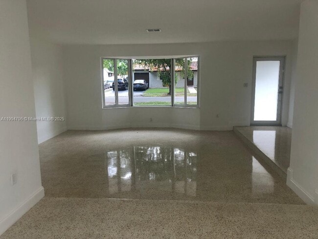 Building Photo - 2650 SW 96th Ave