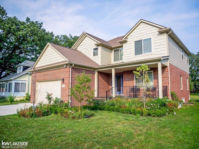 Building Photo - 37440 Curwood Dr