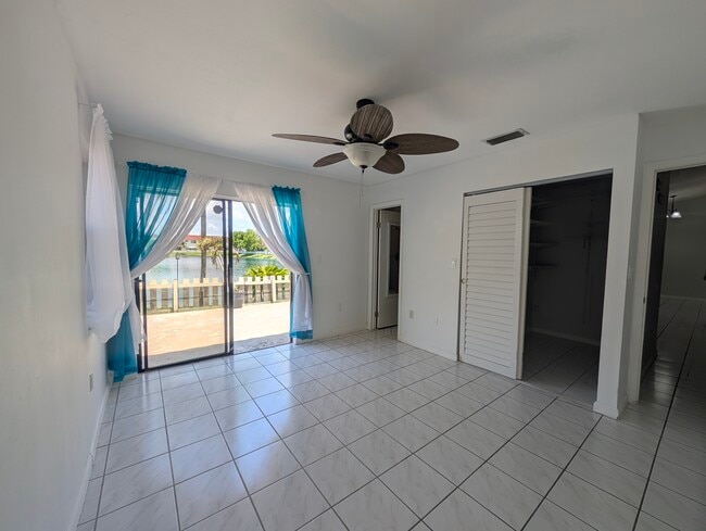 Building Photo - 2711 San Remo Cir
