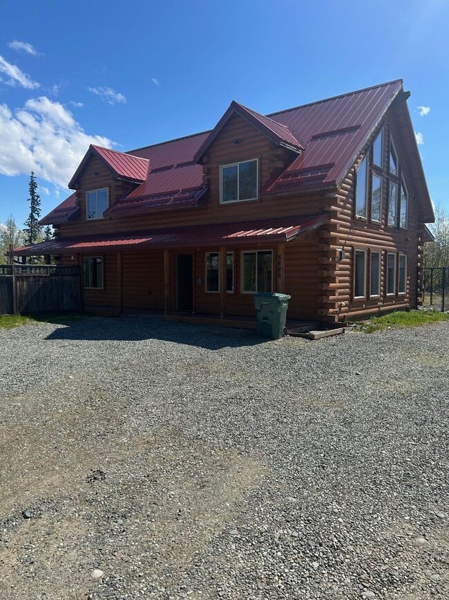 Building Photo - Gorgeous Log Home with infloor heat.  Two level lots with RV parking and dumpstation.