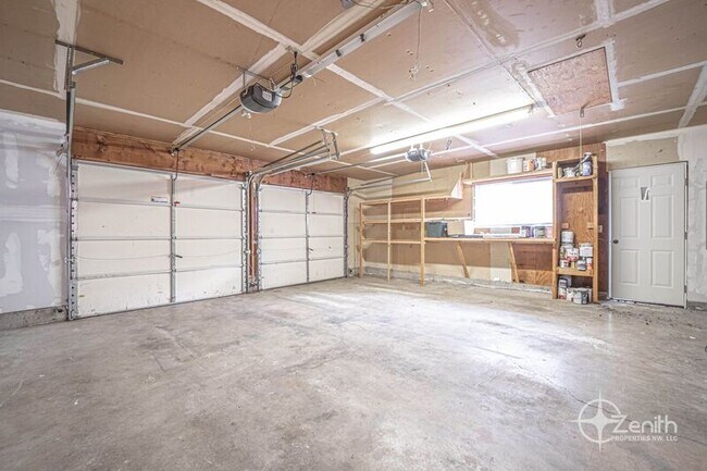 Building Photo - 15501 SE 19th Cir