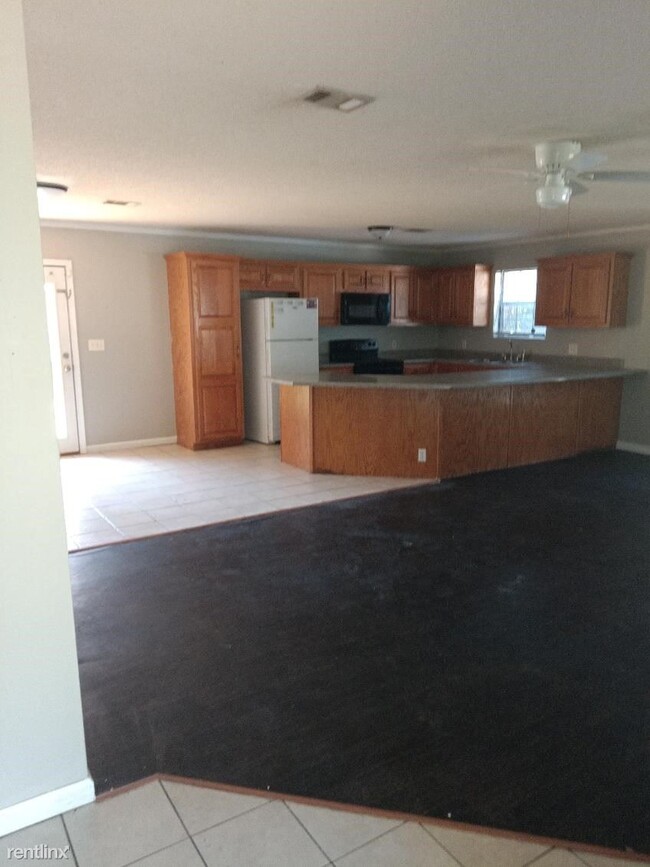 Building Photo - 1 br, 1 bath House - 1363 North Street