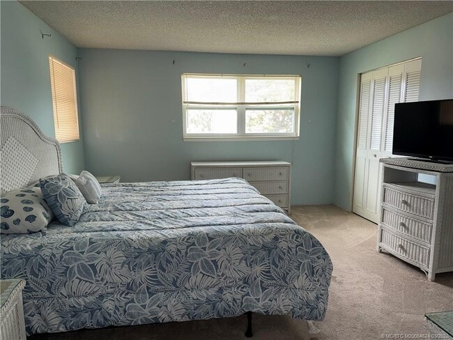 Building Photo - 2950 SE Ocean Blvd