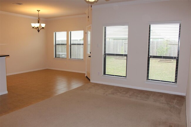 Building Photo - 6643 Sharpstone Creek Ln